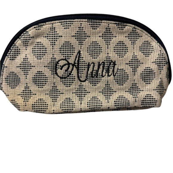 Thirty- One Makeup Bag Anna Embroidery - Picture 1 of 8